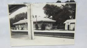 满洲国时期汤岗子火车站站台照片