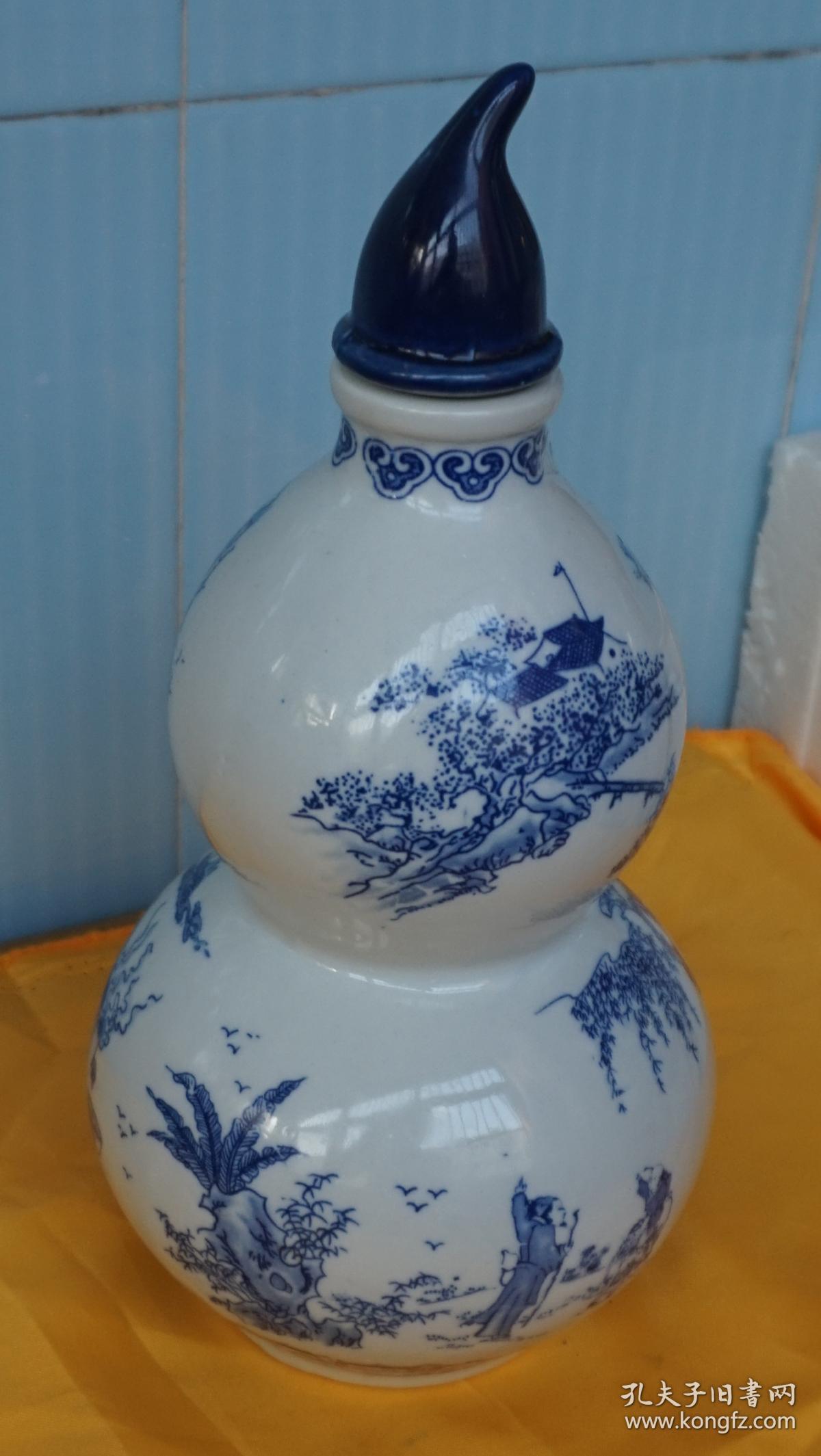 收藏酒瓶 宝葫芦形状瓷酒瓶高29厘米二斤