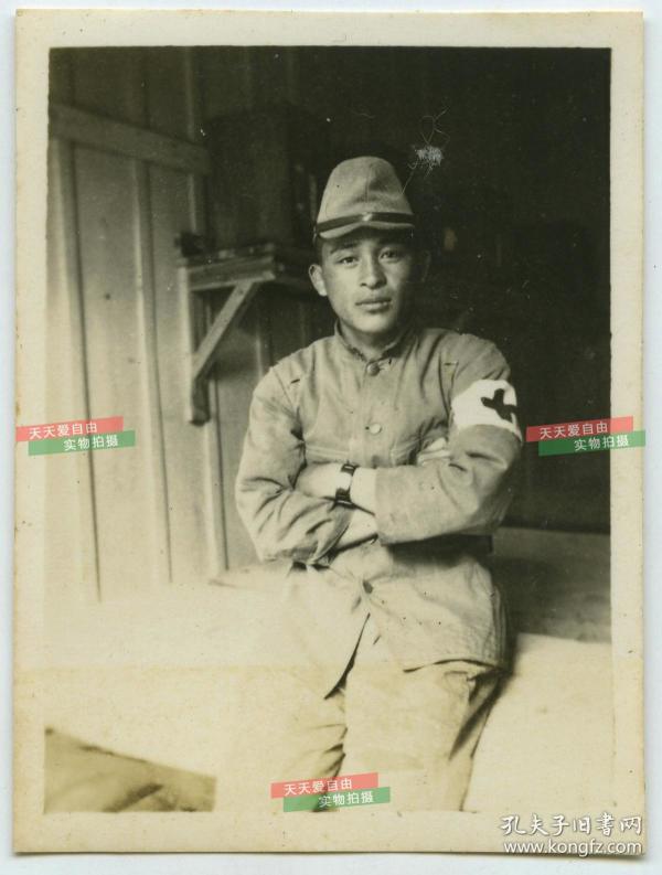 民国日军医疗救护兵军医老照片