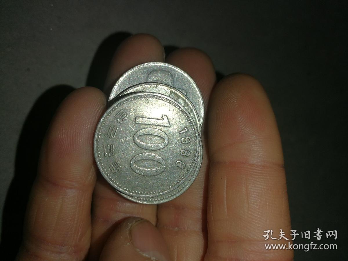 5枚外币帽子币,上世纪八九十年代到本世纪初页.