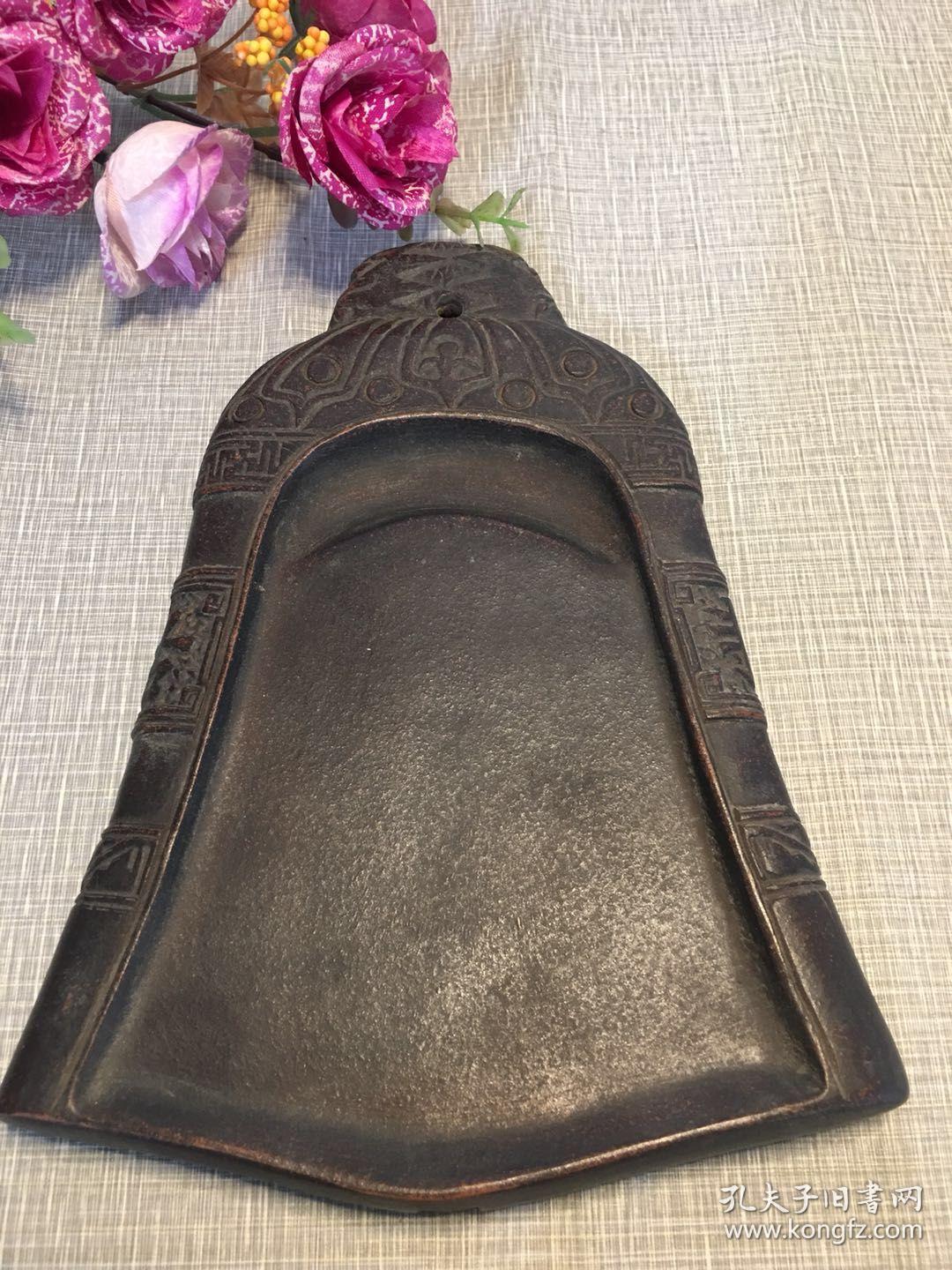 紫砂,老砚台,品相如图!长21.5cm,宽16cm,重1.92斤