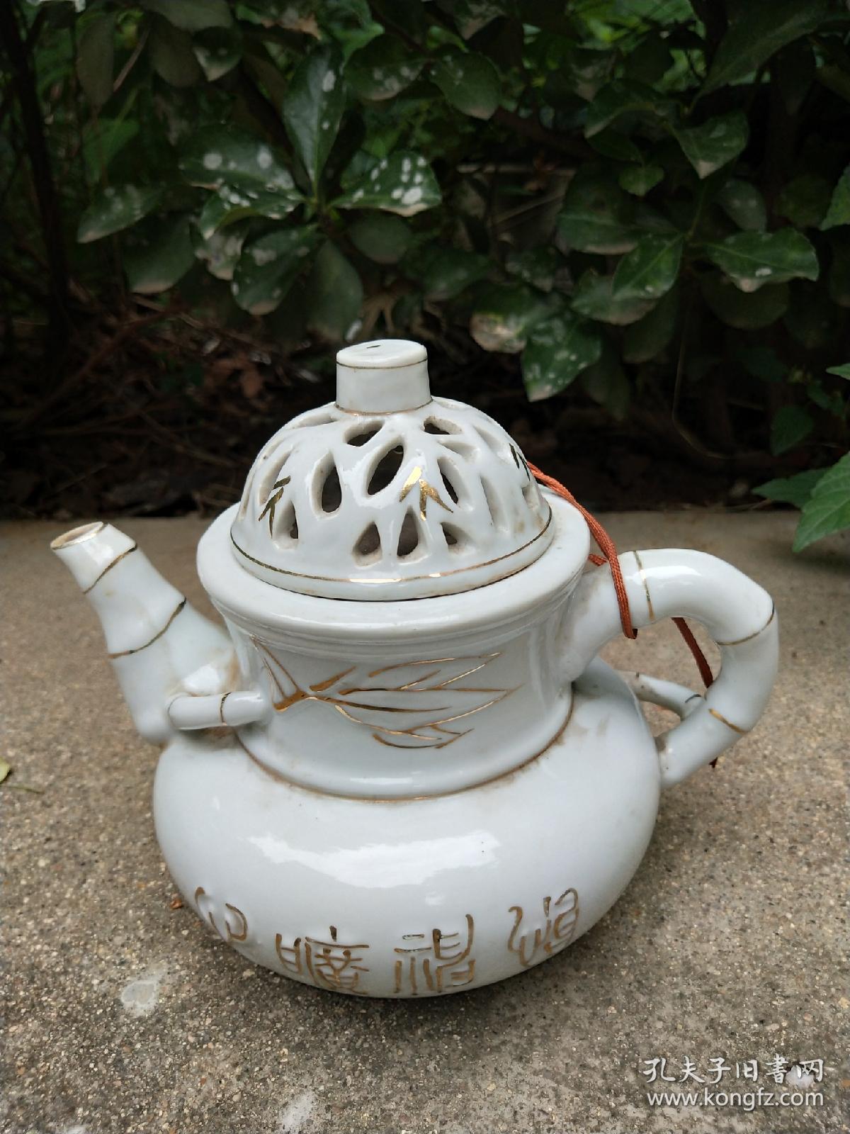 早年霞浦县瓷厂描金茶壶仿毛瓷做的不错