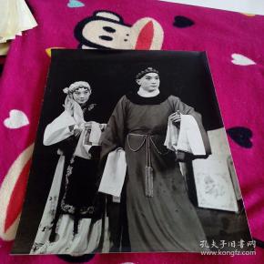 《周仁献嫂》叶少兰饰周仁