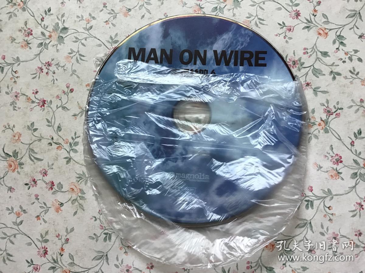 简介:1974年8月7日,法国杂技名人菲利普·珀蒂