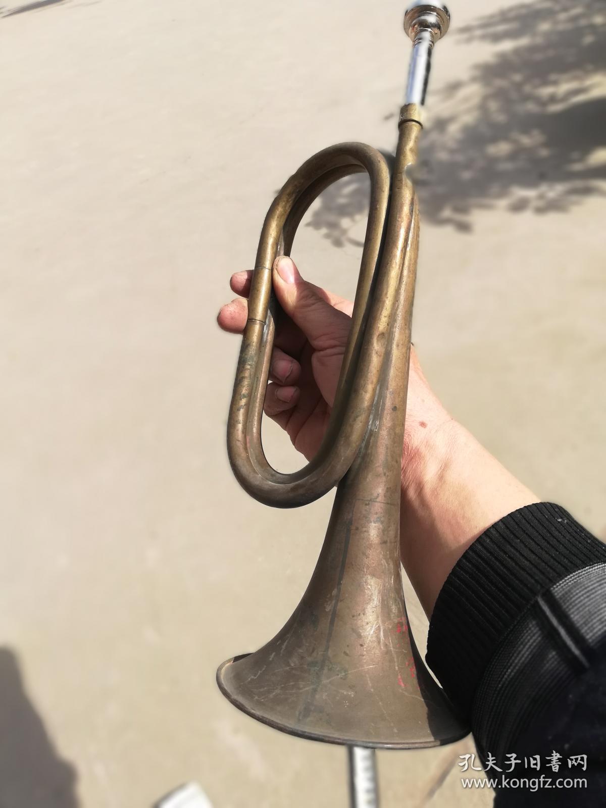 铜喇叭;冲锋号32厘米*12厘米*11厘米