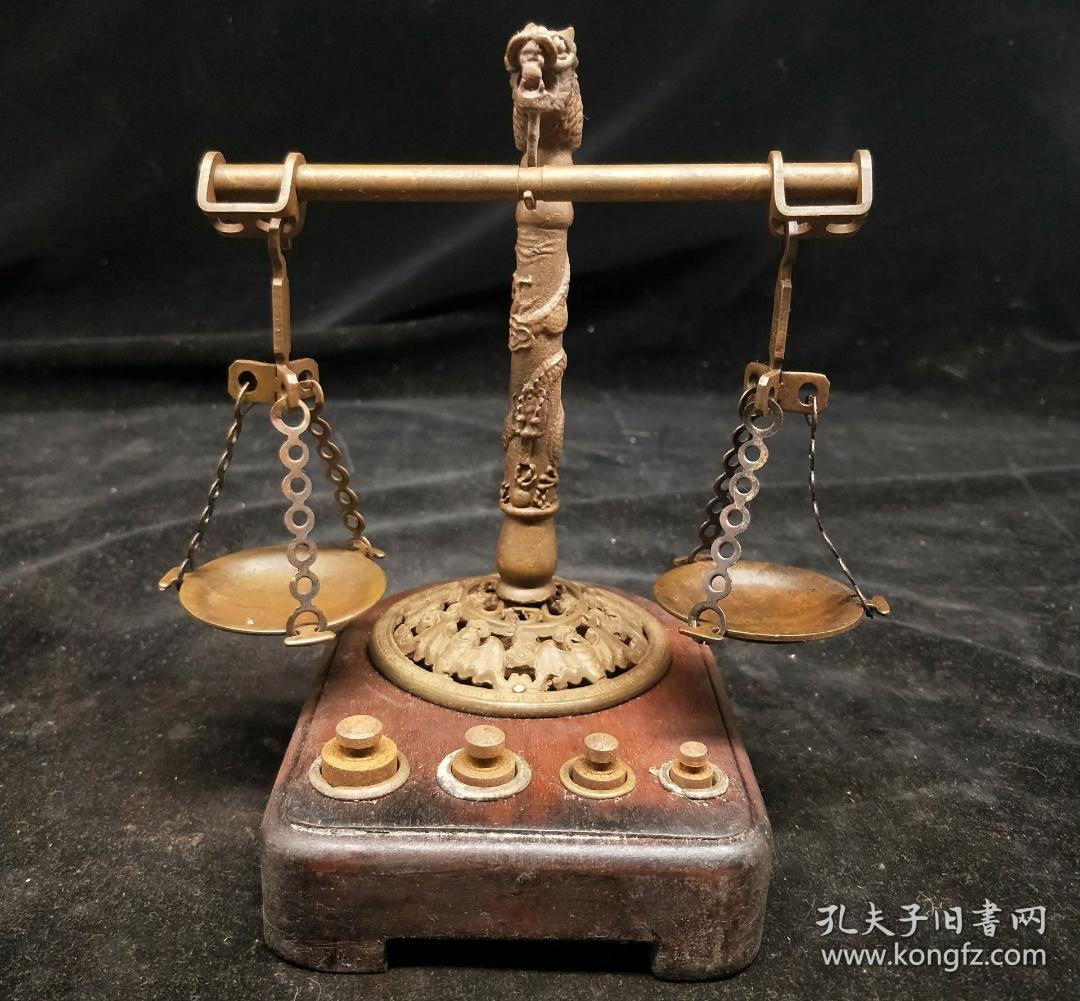 民间旧藏 龙头天平秤(带砝码)