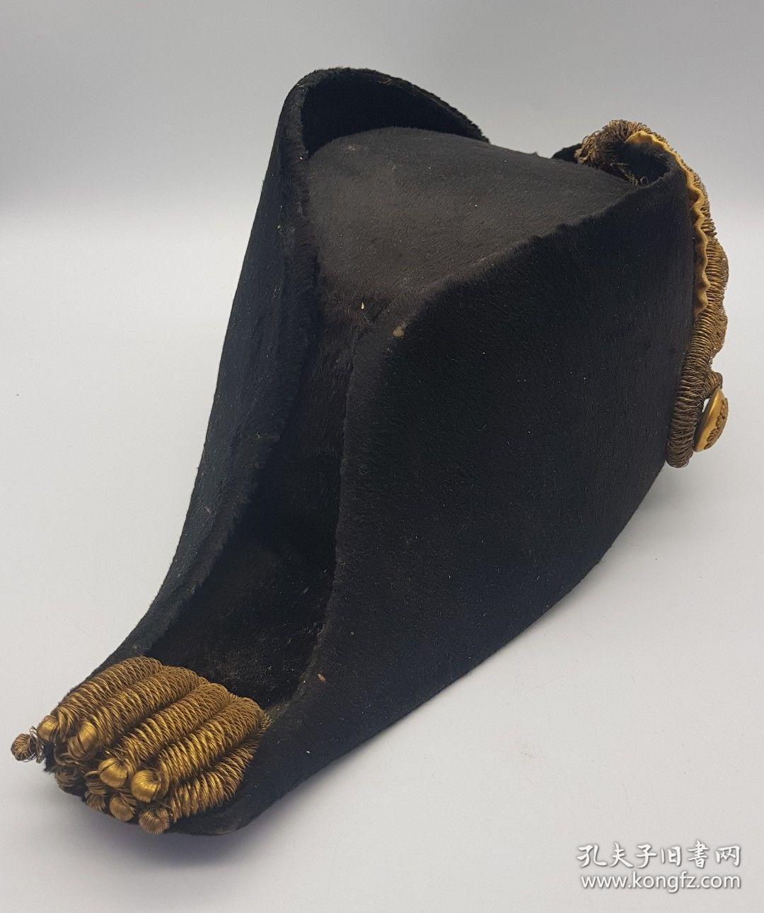 19世纪初丹麦军事外交官双角帽年代:约1900年左右原盒原装,非常难得