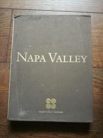 NAPA VALLEY：THE LAND, THE WINE, THE PEOPLE（英文原版，纳帕谷：土地，酒，人民。函套装。作者签名本）