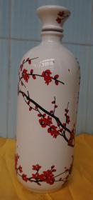 收藏酒瓶 白瓷梅花图酒瓶高24厘米 容量460毫升x9