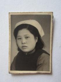 民国34年女护士照片