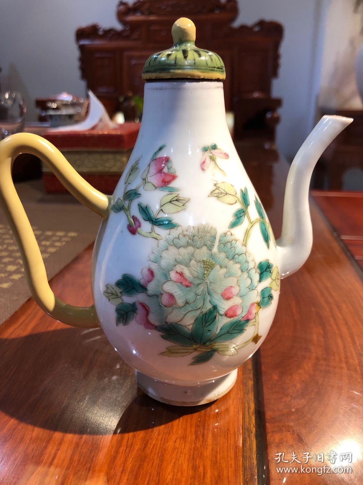 珠山名家余元昌造粉彩瓷壶