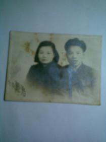 夫妻合影照片，老照片一张（北京艺光）