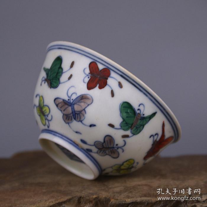 斗彩蝴蝶纹薄胎杯1ws40