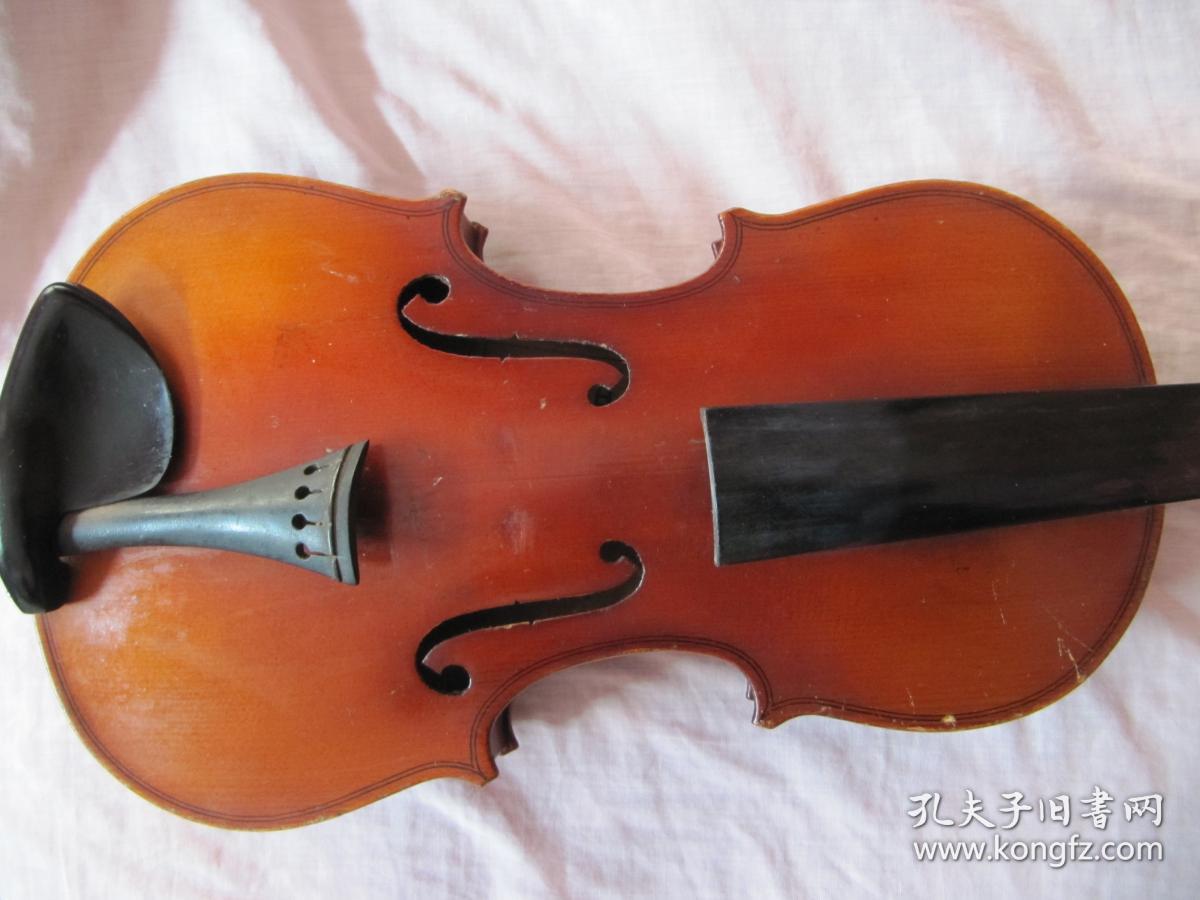 五六十年代百灵小提琴