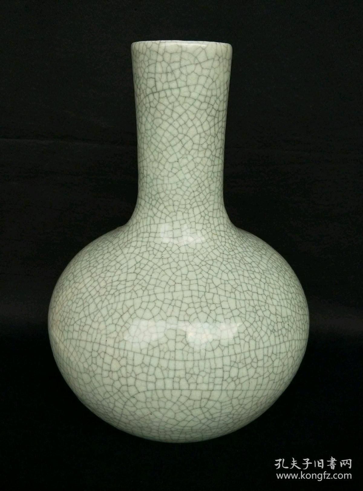 lot - 86708《 民国仿哥釉天球瓶 》