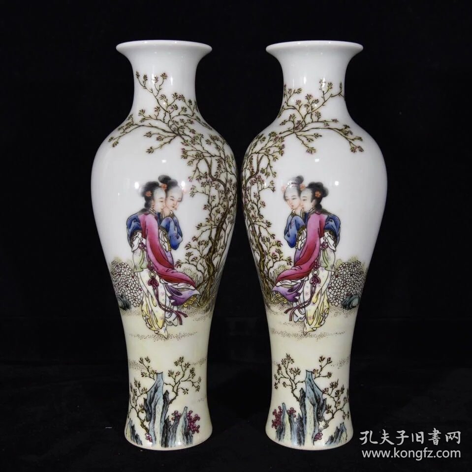清乾隆粉彩仕女人物纹瓶