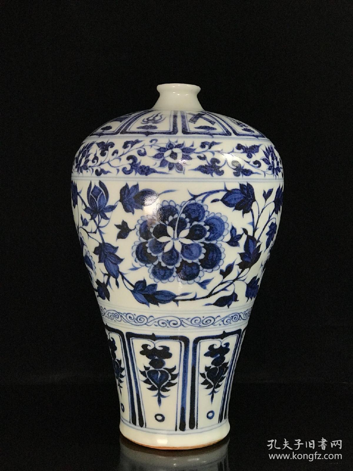 元青花牡丹纹梅瓶