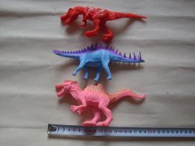 恐龙塑料玩具。