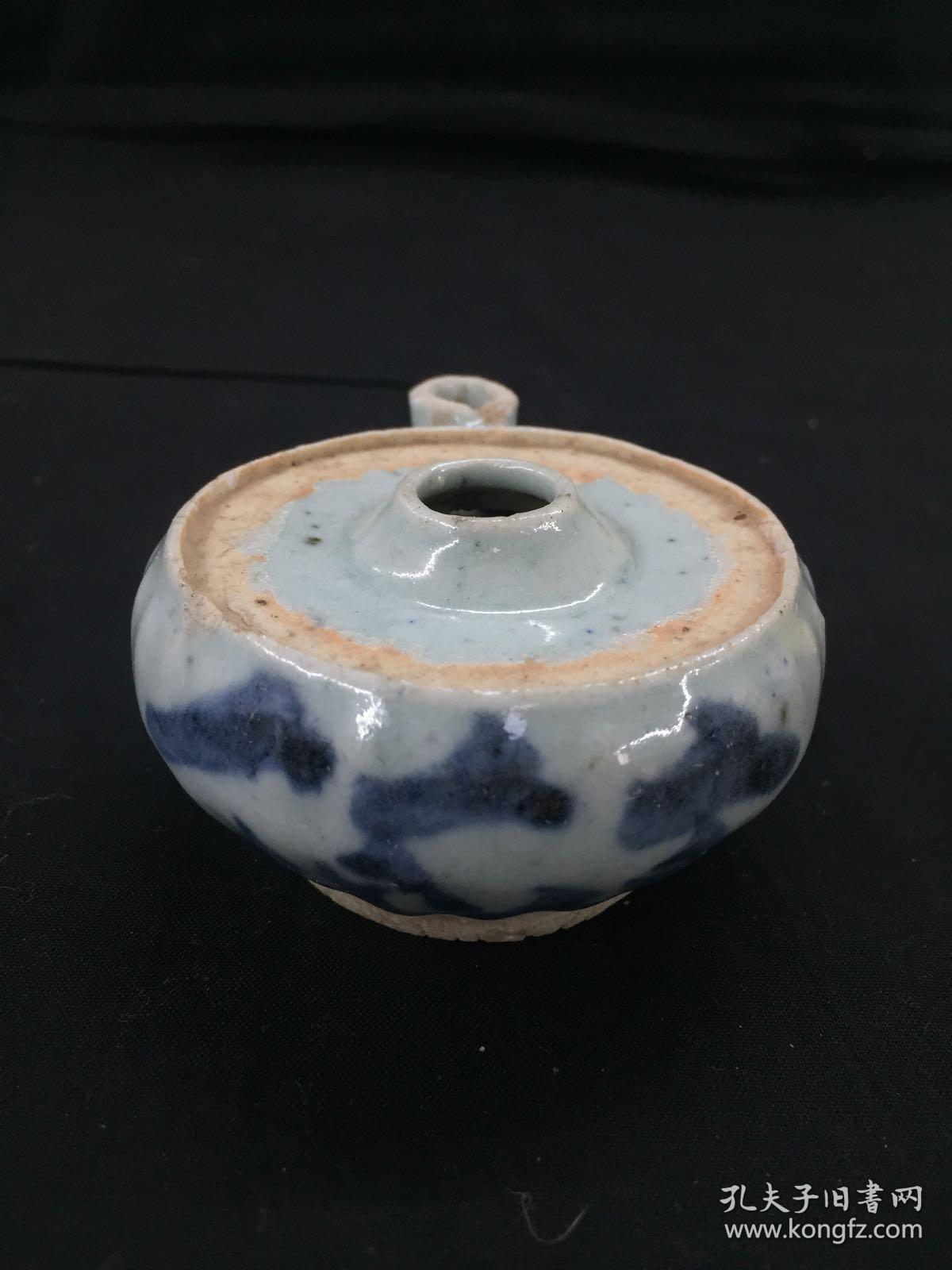 胸襟起波澜明代青花砚滴一雅青花分五色沉着入胎骨釉水温润底部是一