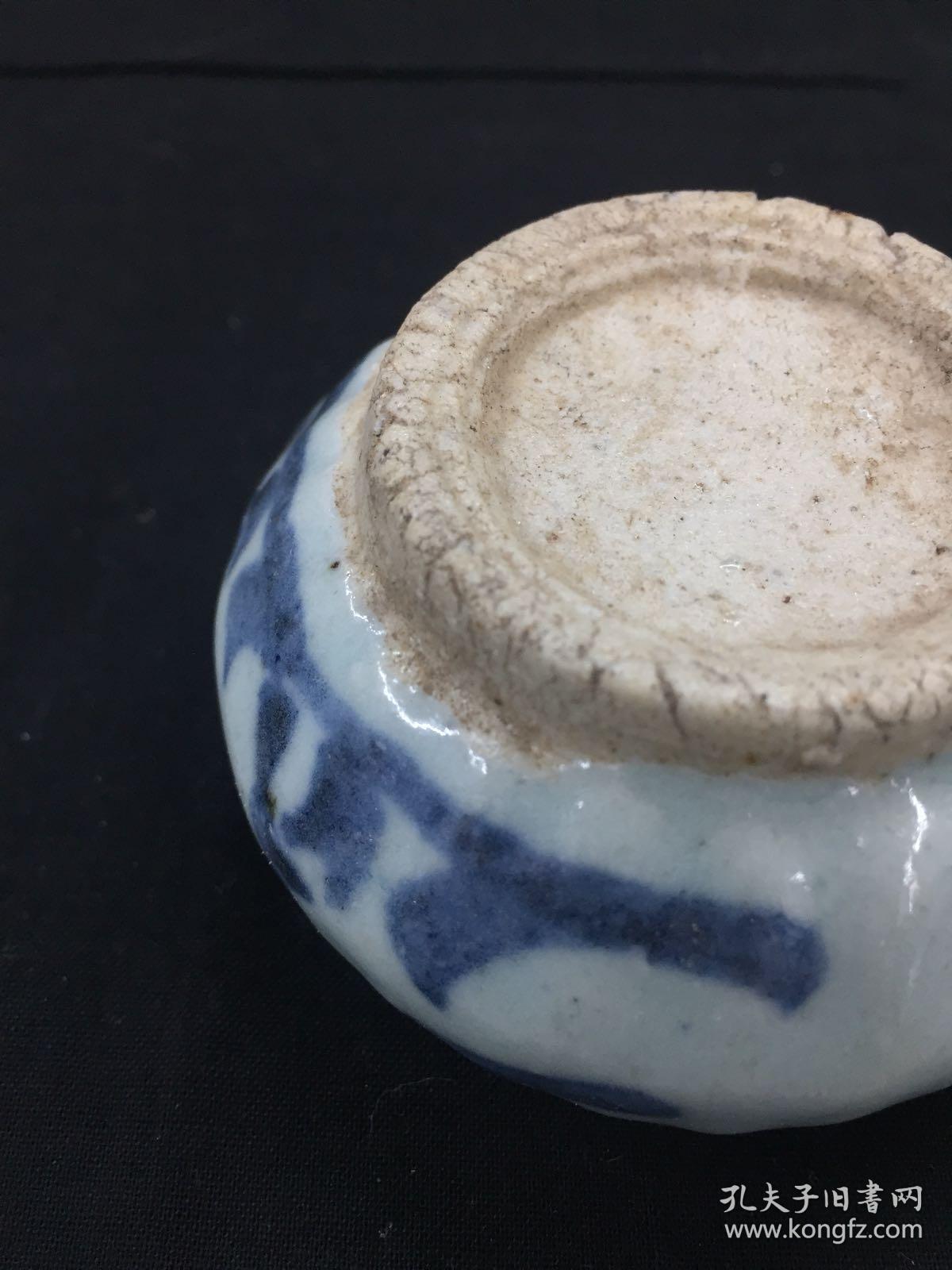 胸襟起波澜明代青花砚滴一雅青花分五色沉着入胎骨釉水温润底部是一