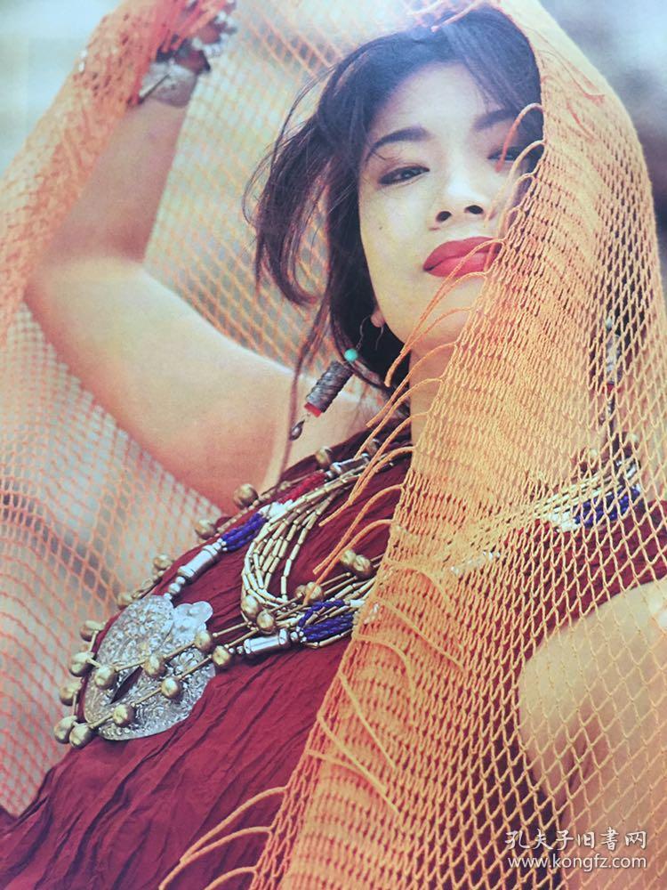 吴家丽早期唯一的写真集个人专刊画册性感的另一面品新罕见