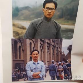 电影演员马铭照片两张