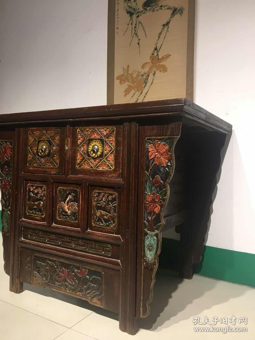 清代五彩花二闷柜