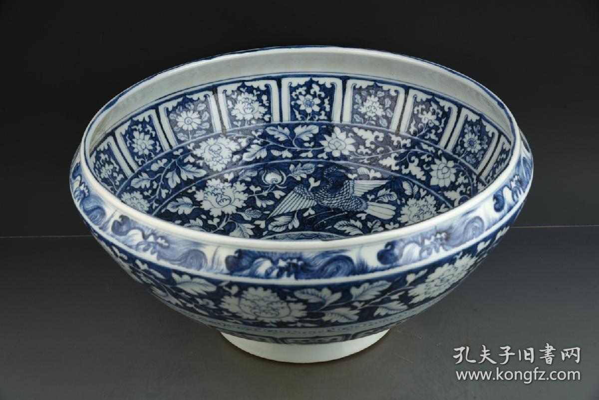 元青花缠枝花凤穿花纹卷口钵盆