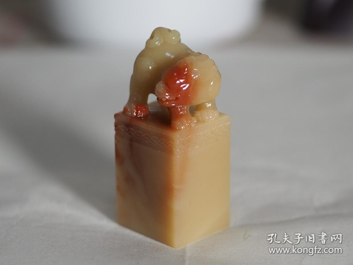 青田老封门红花冻瑞兽钮