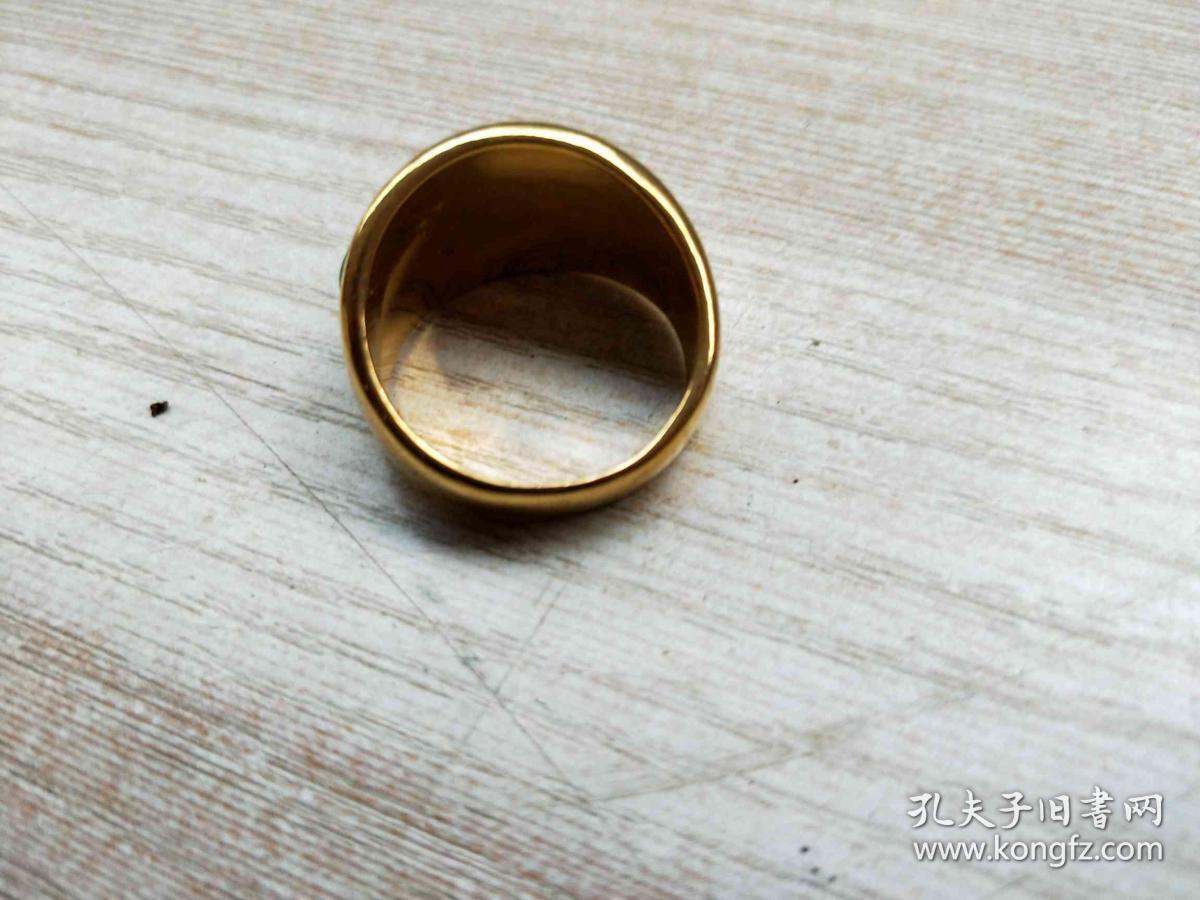 清代天然绿宝石戒指