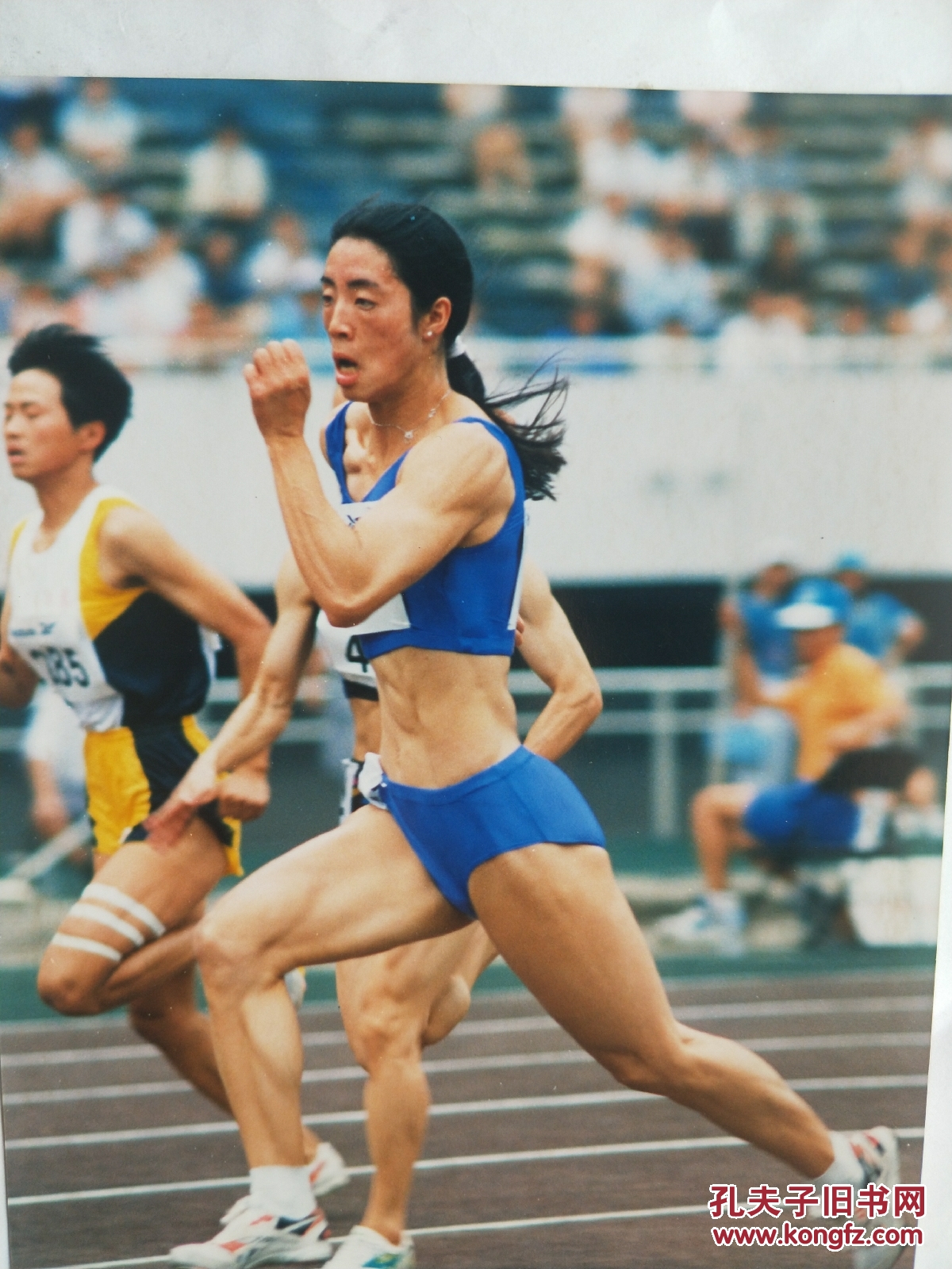 中国田径运动员亚洲飞行 李雪梅 现场竟跑照片