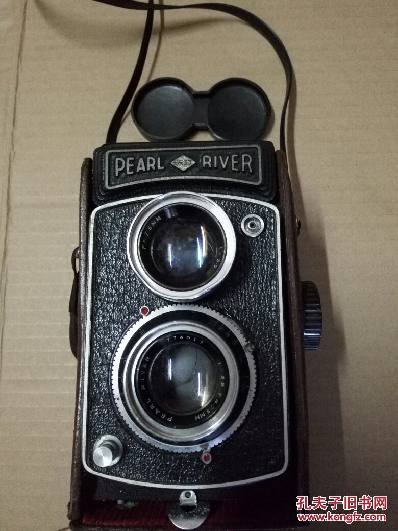 珠江牌老相机一部带原装外套