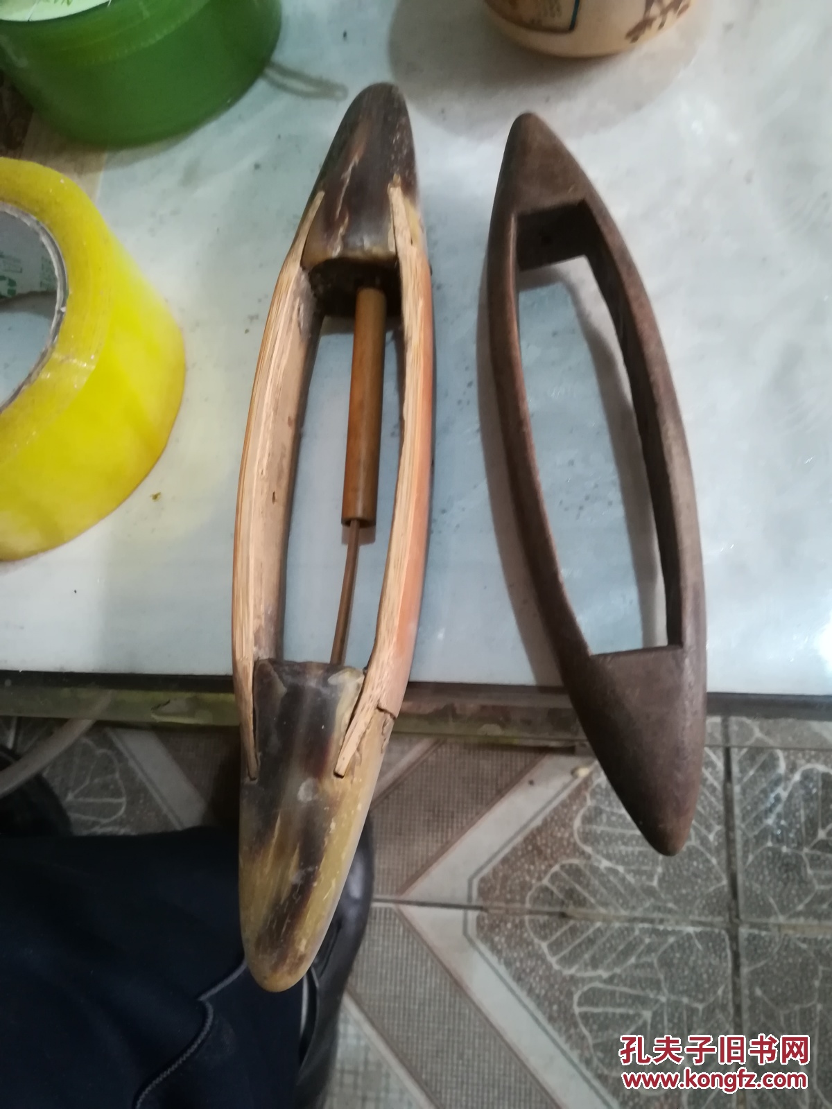 民国织布梭子2个一个牛角一个木质