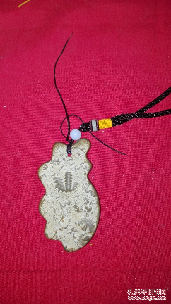 三叶虫化石 燕子石 化石 手把件 福在手中 拍品编号:24079976