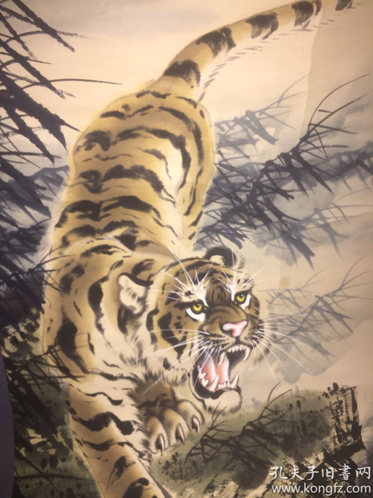 谭乐丹作品一件(有小裂,可以后裱)!