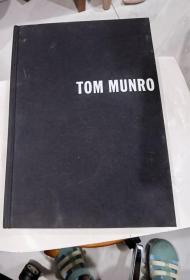 Tom Munro Madonna  (16开精装英文版..差书衣其于品好