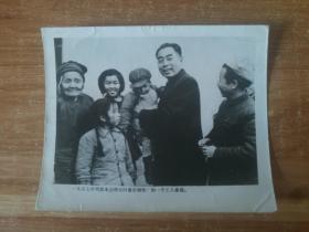 【老照片】1957年周总理访问重庆钢铁厂的一个工人家庭