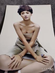 （男人装杂志）演员·张歆艺为《男人装》杂志拍摄的照片·30*21cm·原档照片·SYSJ·1·36·10