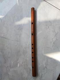 七十年代广州岭南制作的带样板戏白毛女人物图的竹笛子