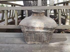 清代北京前门外天和永号制作的藤编酒篓