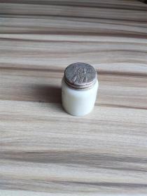 民国时期美人老牌化妆品琉璃包装瓶