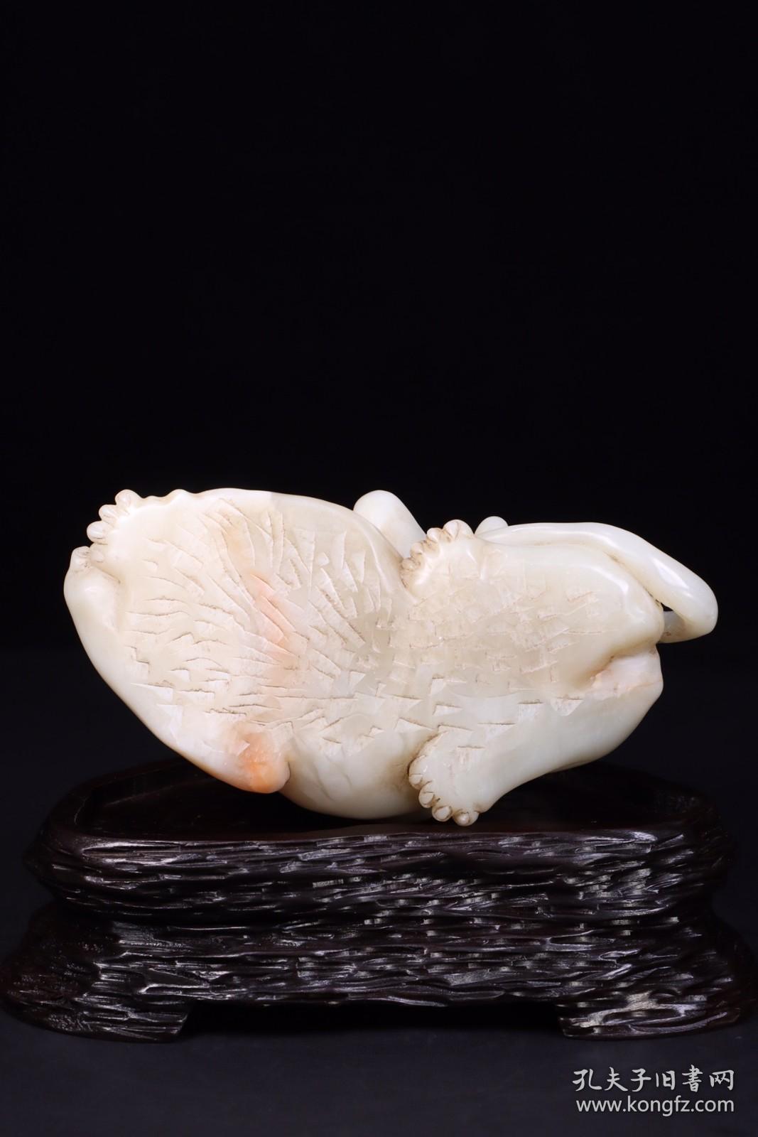 清:寿山芙蓉石雕"伏虎罗汉"像. 规格:长14.3厘米,宽7.