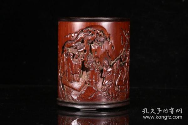 旧藏"沈大生"款人物故事竹雕笔筒