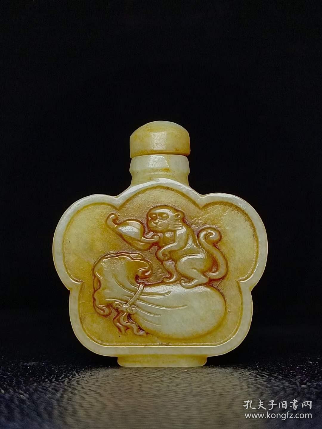 旧藏老和田玉鼻烟壶工艺精美玉质细腻油润品相完美细节如图