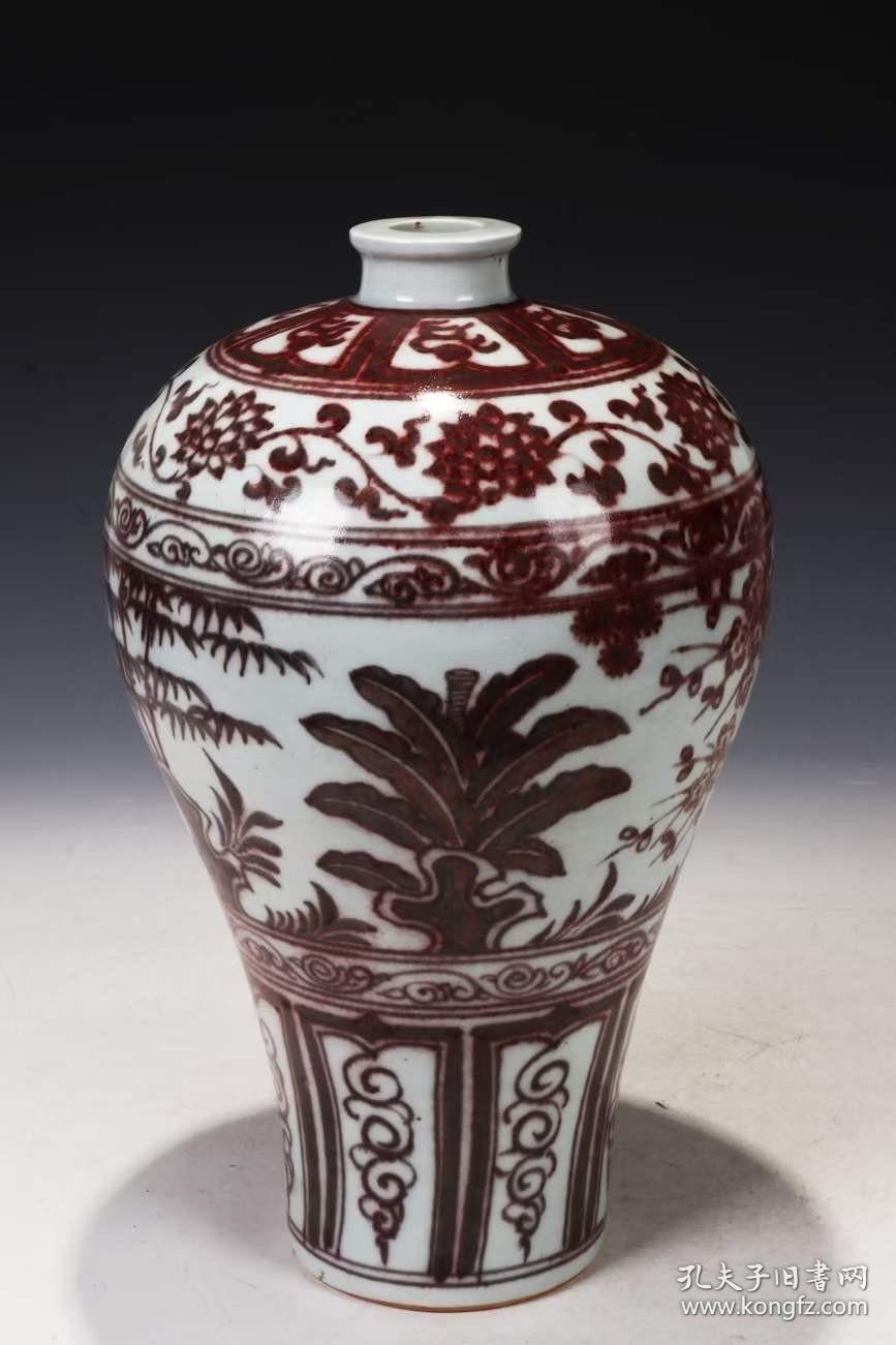 精工细作釉里红岁寒三友纹梅瓶