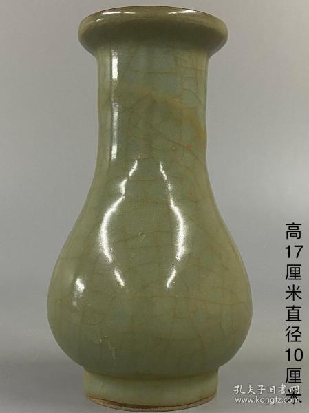 官窯 瓶子 高17厘米直徑10厘米