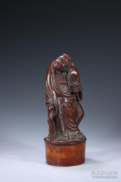 舊藏：竹雕 拄杖羅漢擺件