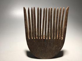 002022-10-03上书一把桃木梳虫鸣  著