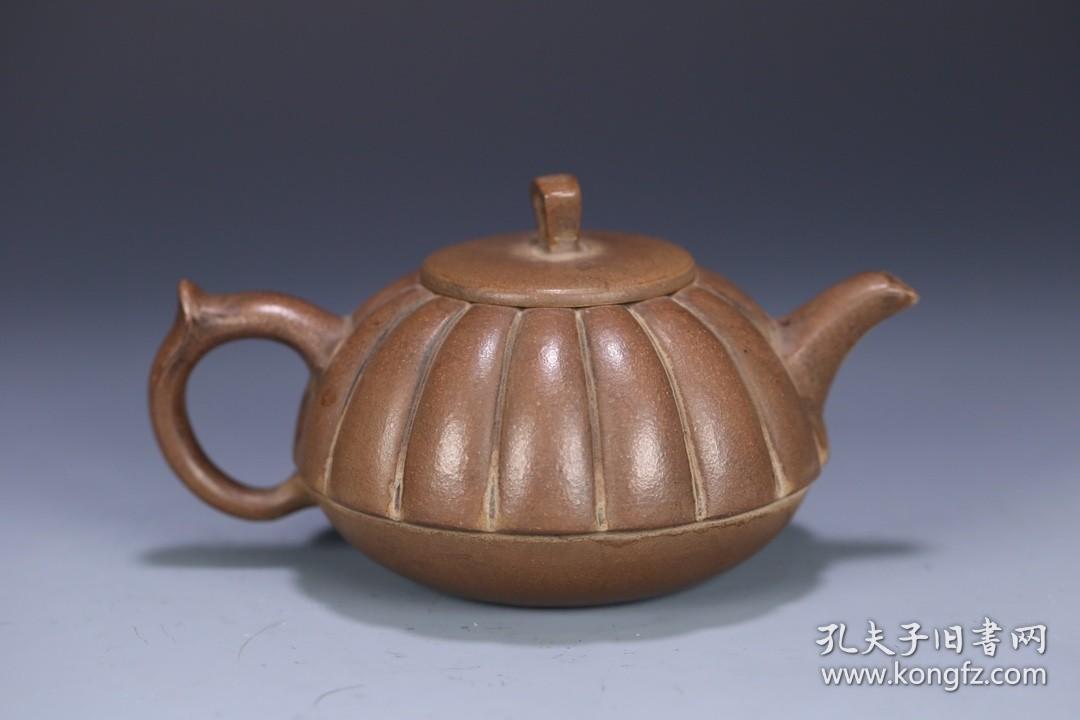 旧藏 清 "二泉"款老紫砂壶