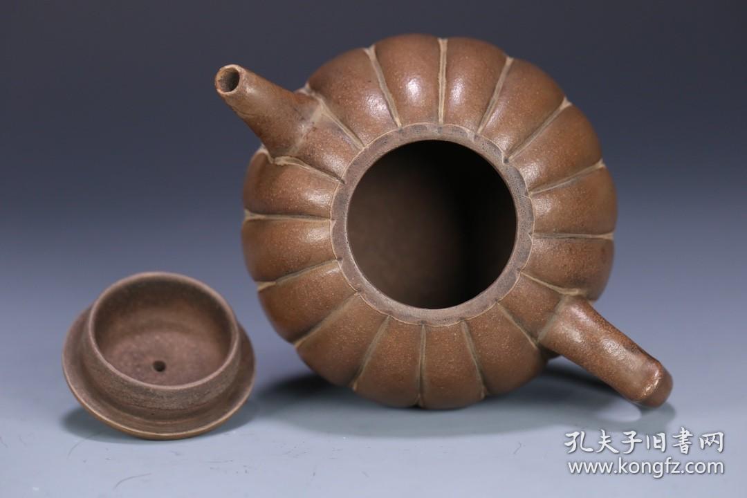 旧藏 清 "二泉"款老紫砂壶